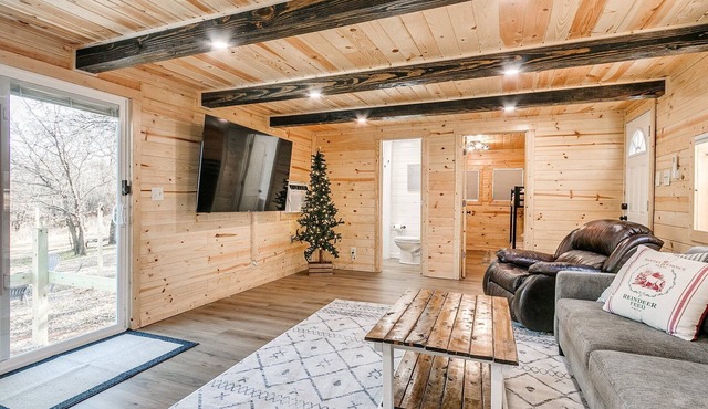 Private Country Retreat with Pond Access, Fire Pit & 75” TV