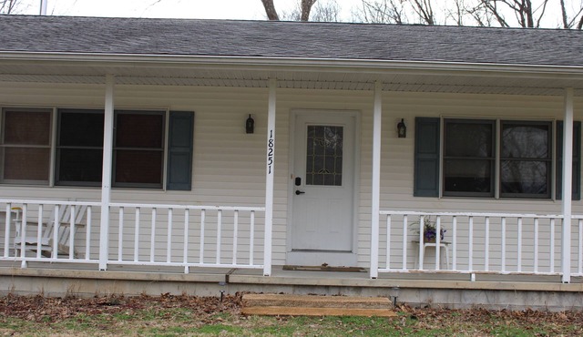 Private country setting. just 10 minutes from town