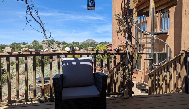 Private Country Stay Just 20 Minutes from Santa Fe