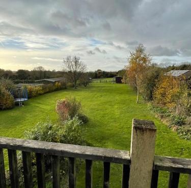 Private Countryside Annexe with Exclusive Wood Burner, Outdoor Hot Shower & Views