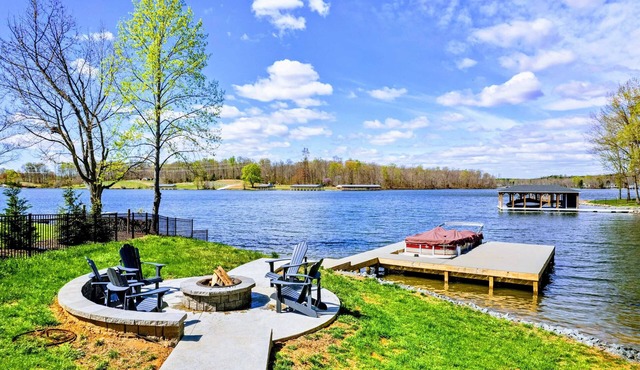 Private Cove Lakefront Lake Anna Beach & Dock