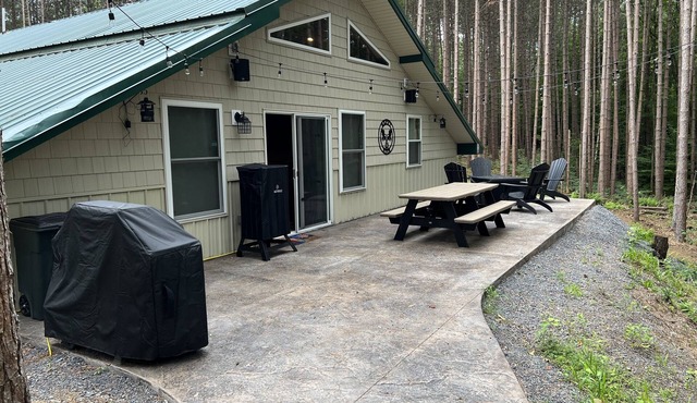 Private Cozy Adirondack Cottage-Monthly only