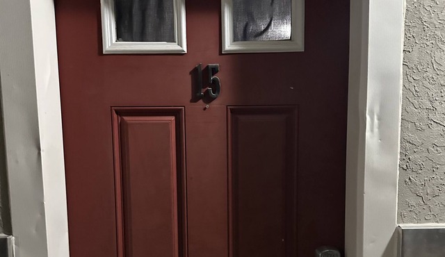 Private cozy apartment in small town Kansas