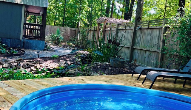 Private & Cozy cabin with Hot Tub-Coffee Bar-Cowboy Pool