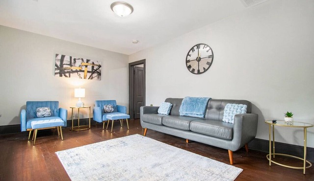 Private & Cozy Great Location!