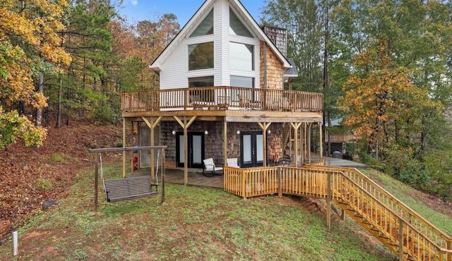 Private, Cozy Lakehouse