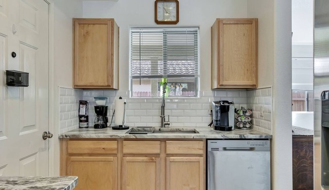 Private & Cozy near Sedona & Jerome, Pets OK!