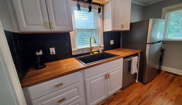 Private Cozy & Safe House In Downtown Lee's Summit
