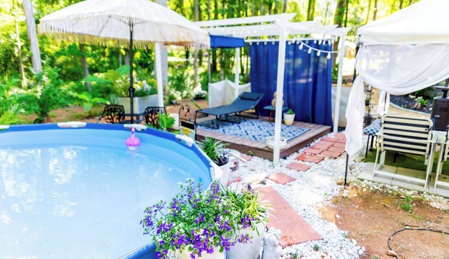 Private & Cozy whole basement suite in peaceful Athens with AC, WiFi, and pool