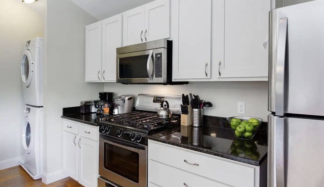 Private Craftsman Cottage in East Austin