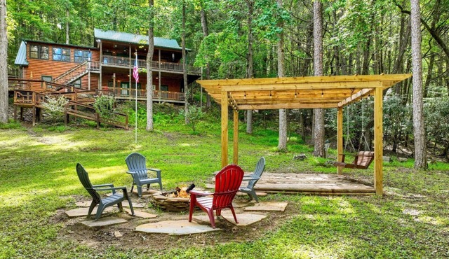 Private Creek Pier, Firepit Under the Stars & Game Room Near Appalachian Fun - The Water's Edge
