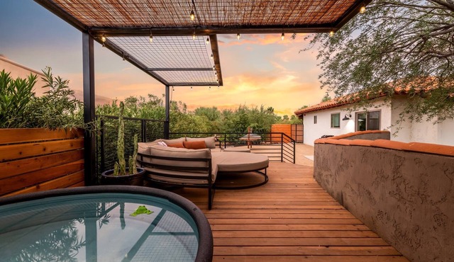 Private Deck w/Cowboy Tub|BBQ Nights| Near Trails