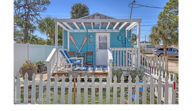 Private Deck with a Riverview, Studio Cottage