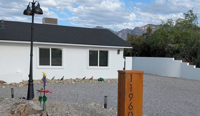 Private Desert Retreat with Oro Valley Mountain Views – Near Hiking & Golf