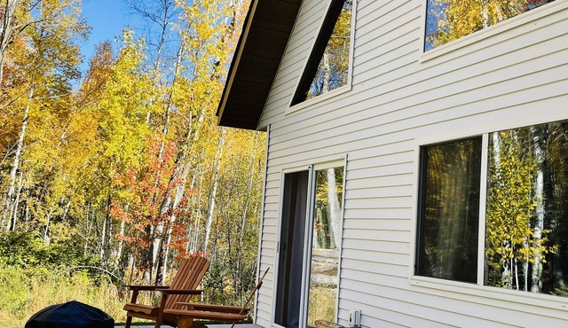 Private Destination! Hygge Retreat: Deep Woods! Minutes from Cornucopia, WI!