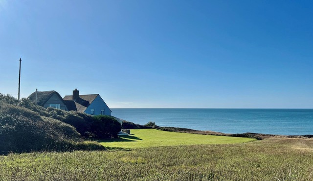 Private detached cottage to rent on Chesil Beach