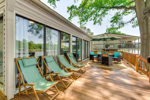 Private Dock and Fire Pit High Rock Lake Retreat