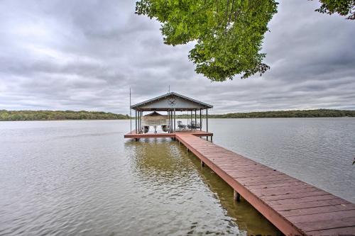 Private Dock and Fire Pit Cedar Creek Lake Home