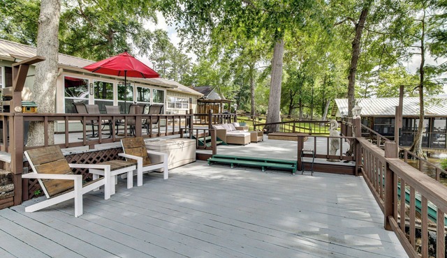 Private Dock + Fire Pit: Gantt Lake Getaway!