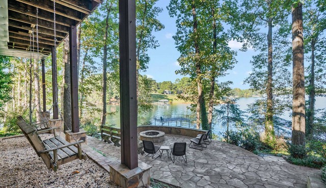Private Dock/Hot Tub, Pet Friendly