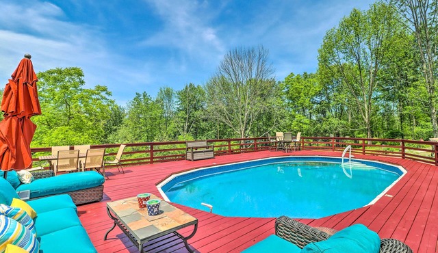 Private Dock & Kayak at Poconos Lake House
