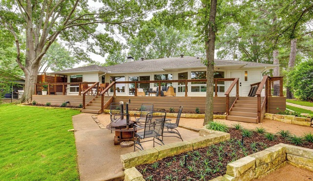 Private Dock: Lakefront Enchanted Oaks Retreat