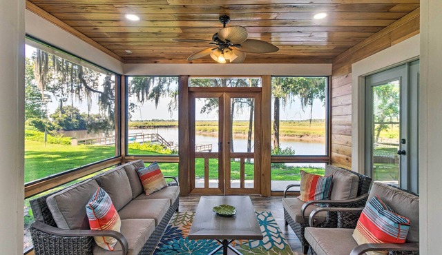 Private Dock + Porch: Riverfront Darien Cottage