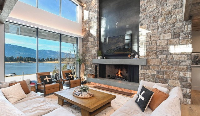 Private Dock-Sauna-Hot Tub-Fire Place-PatioHeaters