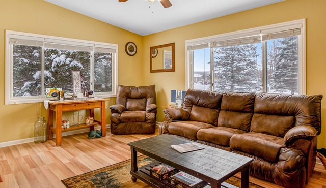 Private dog-friendly 2-story home with firepit, patio, washer/dryer & streaming