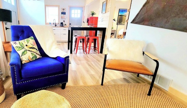 Private, Dog Friendly, Comfortable Longer Stays Close to Iowa State Fairgrounds,