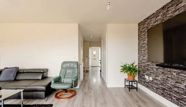 Private Double Bed Room With En-suite Bathroom