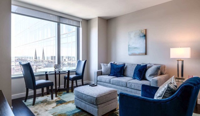 Private Downtown Seaport Apt with Pool