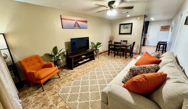 PRIVATE DUPLEX #2 KING BED/Houston/Pasadena/Hobby/Clear Lake/Galveston/