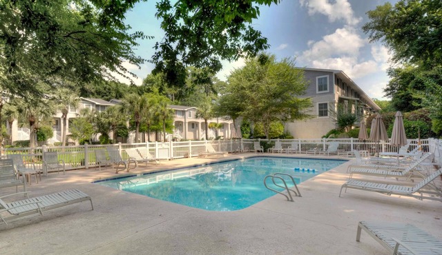 Private Elevator 5 Balconies Pool St. Simons Rental