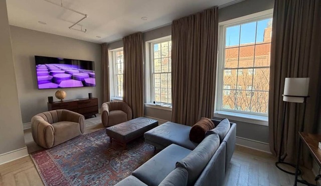 Private Elevator to Downtown Condo