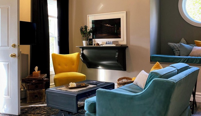 Private Elora Studio in heart of Elora