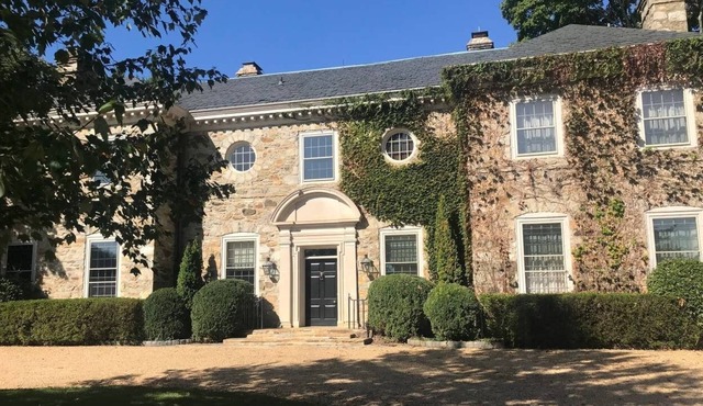 Private entrance Guest suite in Magnificent Manor: stunning views on 150 acres.