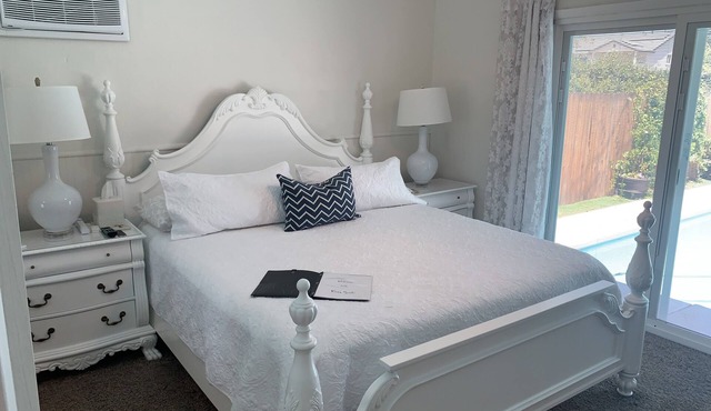 Private Entrance King Suite