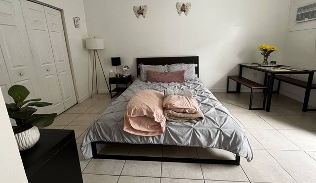 Private Entrance, Pet Friendly