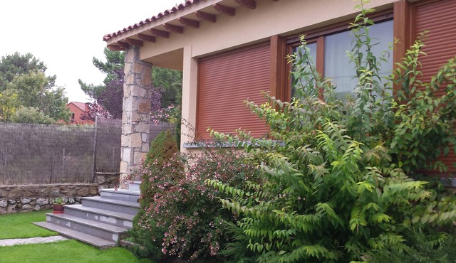 Private garden and pool, barbecue. Nature with charm