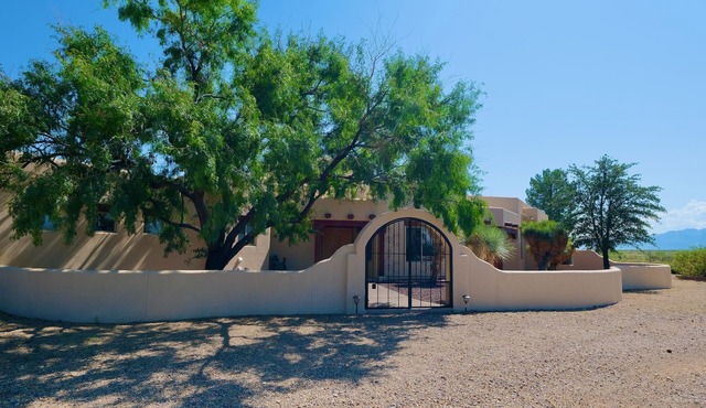 Private Estate for Family Reunion, Weddings, Business Retreat, and Vacations