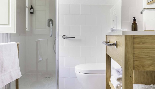 Private estate with panoramic views