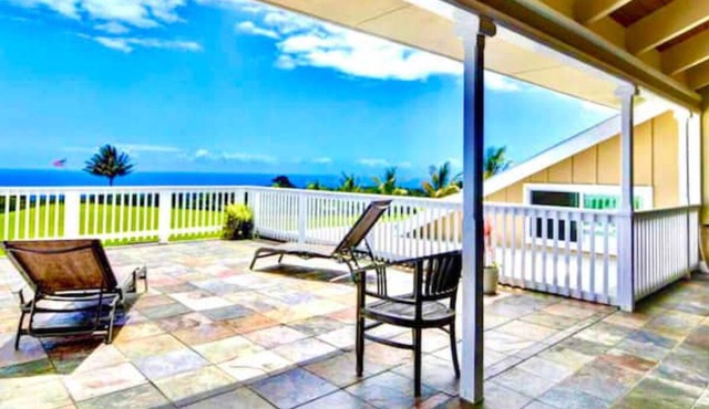 Private Estate with Waterfalls, Sauna, Ice bath, Jacuzzi, 24 acres of rainforest