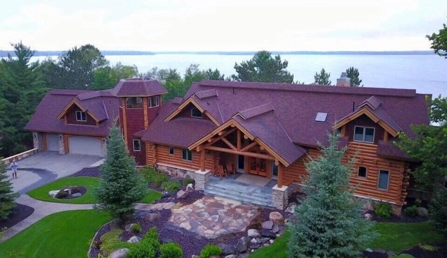 Private, Exclusive Lodge on Woman Lake with Beautiful Views