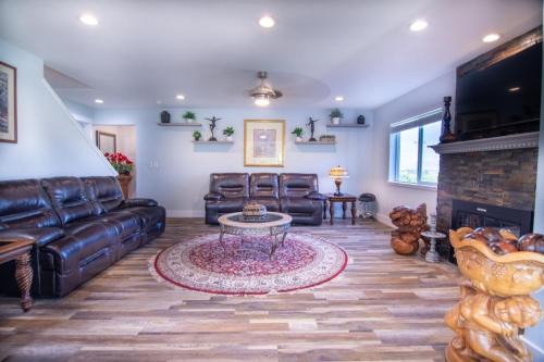 Private Family Home with Gorgeous Yard