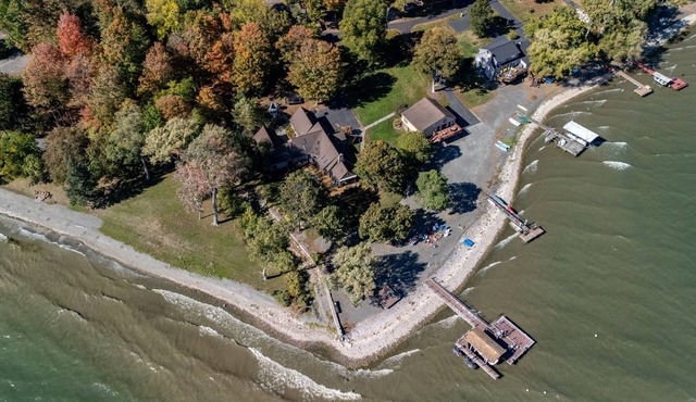 Private FLX Retreat | 200' Seneca Lakefront | Pool
