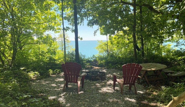 private Forest dome overlooking Lake Erie