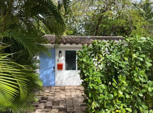 Private Fort Lauderdale cottage