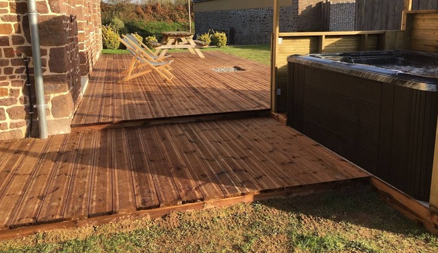 Private swimming pool, quiet location, close to beaches ... Indulge !