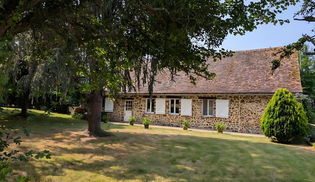 Private gîte La Bonne Marie - garden & pool - dog friendly